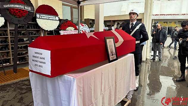 Rahatsızlanarak vefat eden emniyet amiri, son yolculuğuna uğurlandı