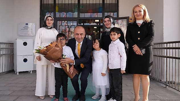Rektör Keleş, Safvan Özel Eğitim kurumu öğrencileriyle bir araya geldi
