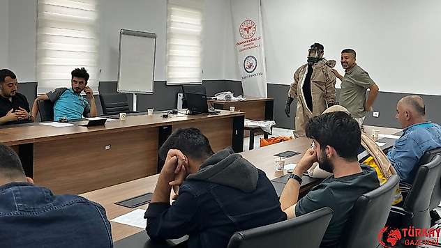 Sağlık çalışanlarına yönelik KBRN eğitimi devam ediyor