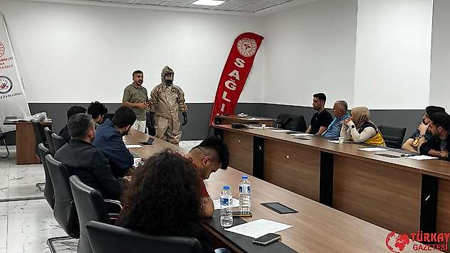 Sağlık çalışanlarına yönelik KBRN eğitimi devam ediyor