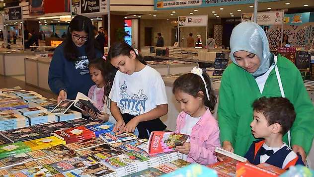 Şahinbey Belediyesi'nin 9'uncu kitap fuarı kapılarını açtı
