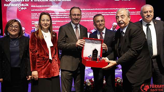 SANKO Holding Onursal Başkanı Zeki Konukoğlu'na hayırseverlik ödülü