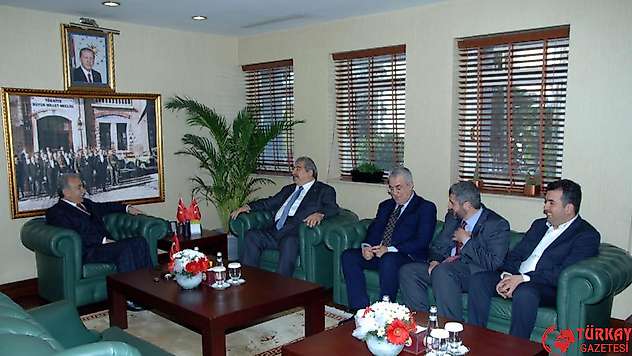 SANKO Onursal Başkanı Konukoğlu Adana'da
