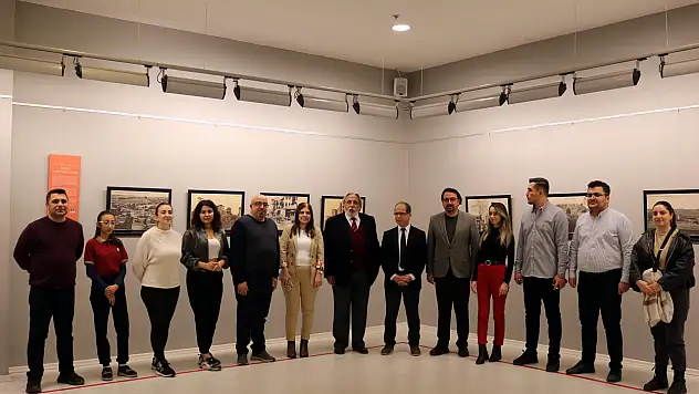 Sanko Sanat Galerisi'nde Savunma Dönemi Antep Kartpostalları sergisi açıldı