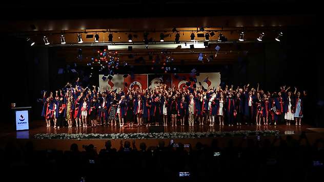 SANKO Üniversitesi'nde mezuniyet coşkusu yaşandı