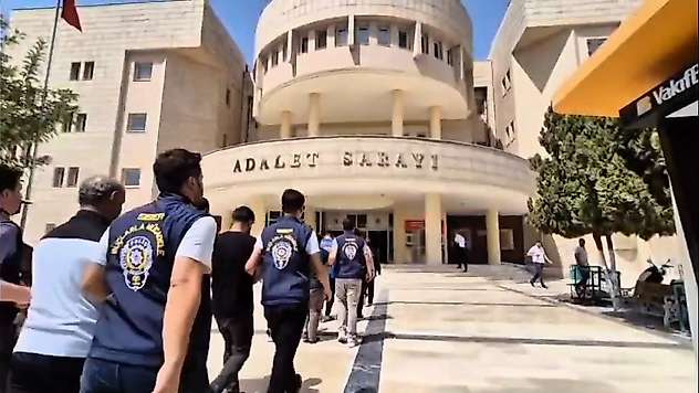 Şanlıurfa'da çocukların dijital ortamda korunmasına yönelik operasyon: 3 tutuklama