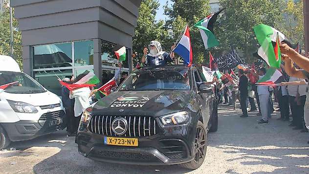 Şanlıurfa'da Filistin konvoyuna görkemli karşılama