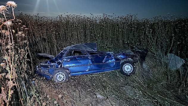 Şanlıurfa'da otomobil şarampole devrildi: 4 yaralı