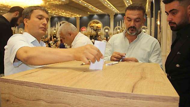 Şanlıurfa'dan örnek dayanışma: Sünnet düğününde takılan tüm takılar şehit ailelerinin çocuklarına bağışlandı