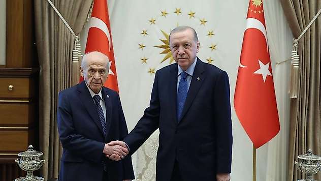 Şehit ve gazi yakınları PKK'nın silah bırakmasını olumlu karşıladı
