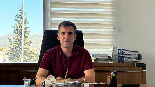 Serik Milli Emlak müdürü Bayraktar görevine başladı
