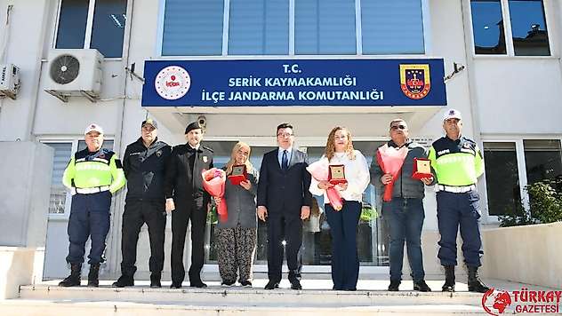 Serik'te 3 örnek sürücüye plaket verildi