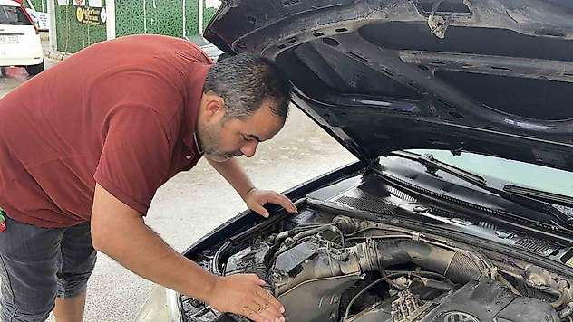 Şiddetli yağış Osmaniye'yi vurdu, araçlar ve iş yerleri sular altında kaldı