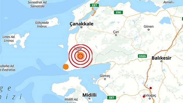 Son dakika Çanakkale'de 5.2 şiddetinde deprem
