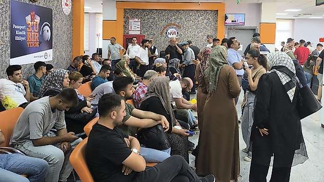 SON DAKİKA: Ehliyet yenileme süresi 31 Ekim 2025'e kadar uzatıldı