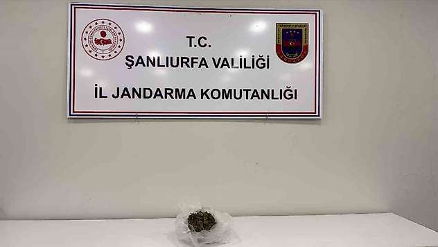 Şüpheli şahsın üzerinden uyuşturucu çıktı