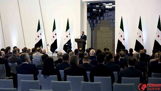 Suriye'de geçiş hükümetinin bakanları açıklandı