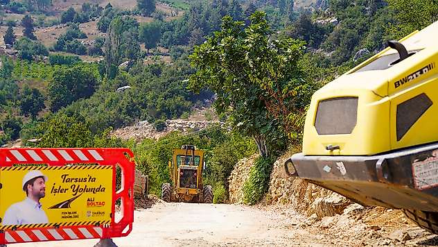 Tarsus Belediyesi'nden kırsal mahallelere yol desteği