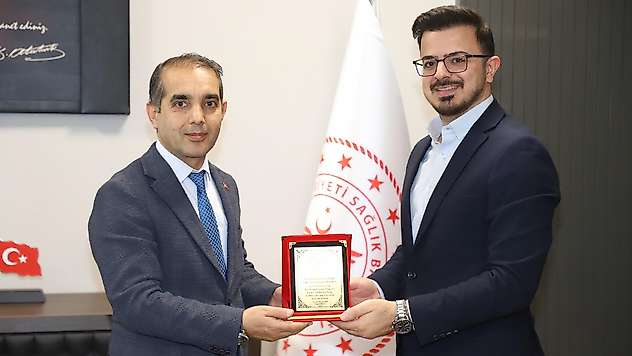 Tayini çıkan Başhekim Özbek'en İl müdürü Şirik'e veda ziyareti