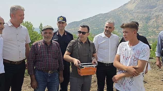 Temele İlk Harç Kaymakam Algın'dan