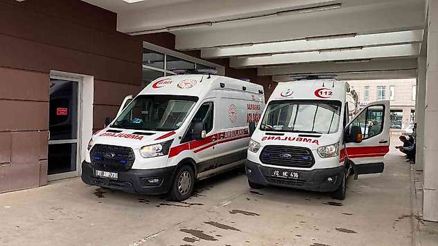 Adıyaman Tıp Fakültesi'nde okuyan 24 yaşlarındaki genç kız intihar girişiminde bulundu