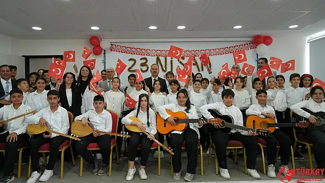 TOBB Yavuz Selim Ortaokulu Çocuk korosu davetlilere unutulmaz bir gece yaşattı