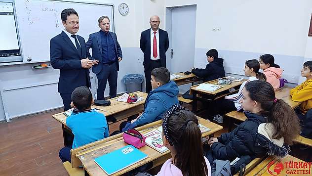 Torun'dan Cumhuriyet ilk ve ortaokuluna ziyaret