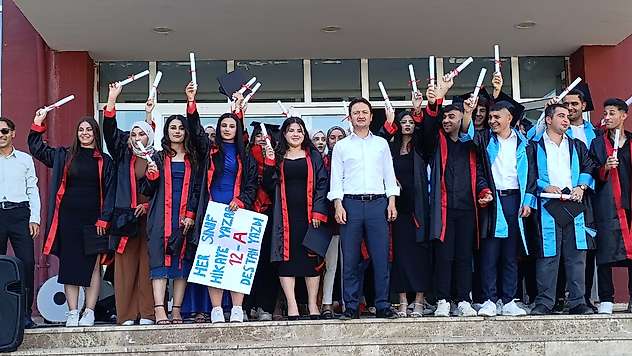 Torun, öğrencilerin mezuniyet heyecanına ortak oldu