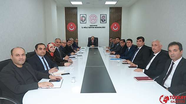 Tosun: 'Eğitimde güçlü adımlarla ilerlemeye devam ediyoruz'