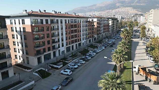 Trabzon Caddesi'nde hayat yeniden canlanıyor