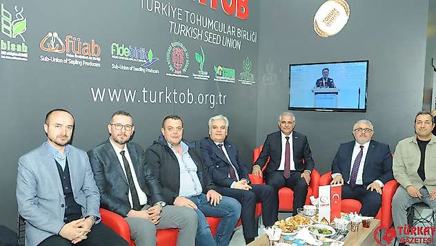 TÜRKTOB, Konya tarım fuarında ziyaretçi akınına uğruyor