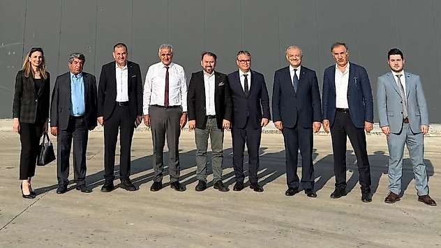 TÜRKTOB VE TYAB Heyetinden Sarı Tohumculuğa ziyaret