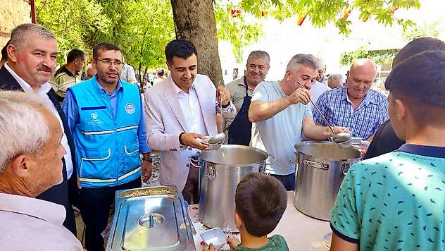 Tut ilçesinde Aşure programı düzenlendi