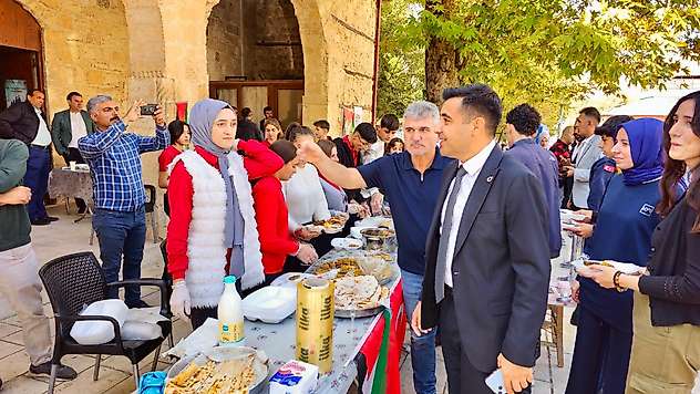 Tut ilçesinde Filistin'e yardım kermesi