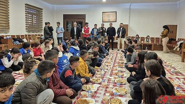 Tut ilçesindeki çocuklar iftar yemeğinde buluştu