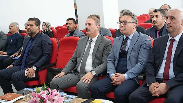Tut'ta Okul Müdürleri toplantısı gerçekleştirildi