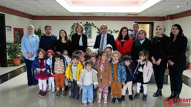 Üniversitenin uygulama anaokulu öğrencilerinden Rektör Keleş'e ziyaret
