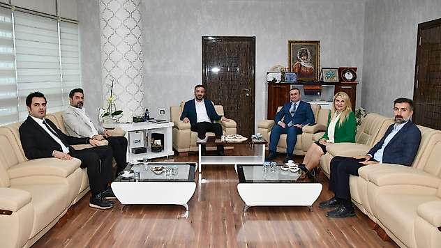 Uyanıkoğlu'ndan Başkan Torunoğlu'na ziyaret
