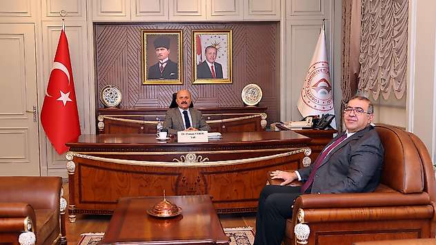 Vakfılar Bölge Müdürü Palalı'dan Vali Varol'a ziyaret