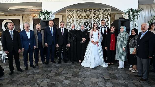 Vali Baruş'un mutlu günü 