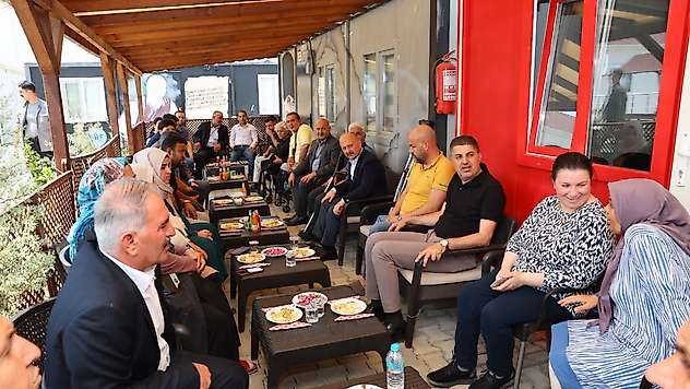 Vali Osman Varol, milletvekilleriyle birlikte depremzedeleri ziyaret etti