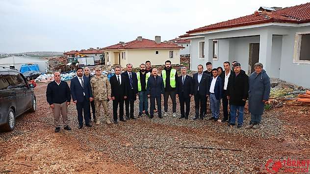 Vali Varol: 'Asla yılgınlığa kapılmadan asrın inşasını başlattık'