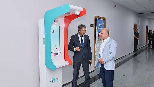 Vali Varol'dan İl Göç İdaresi Müdürlüğüne ziyaret 