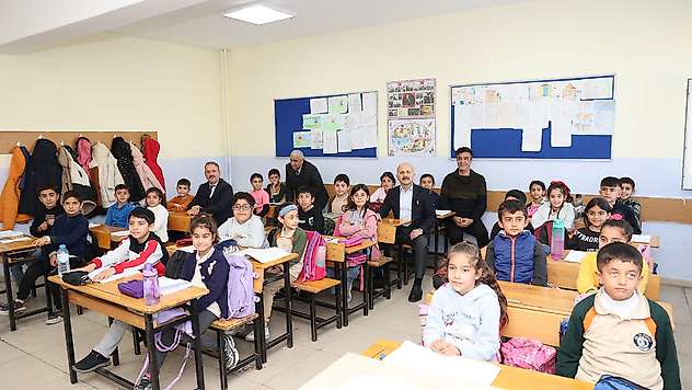 Vali Varol'dan Şehit Rıza Fırat İlk ve Ortaokuluna ziyaret
