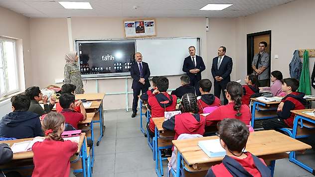 Vali Varol'dan TOBB Yavuz Selim Ortaokuluna ziyaret
