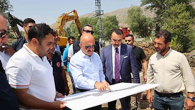 Vali Varol, Havşeri İsale Hattı'nda incelemelerde bulundu