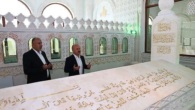 Vali Varol Hz. Üzeyir Peygamber Külliyesini ziyaret etti