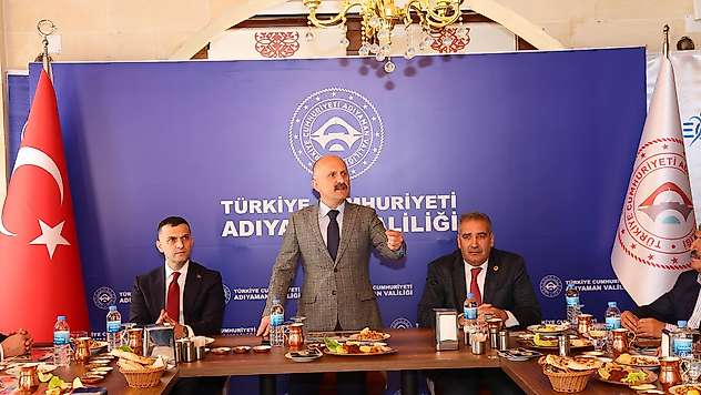 Vali Varol İl Genel Meclis üyeleriyle bir araya geldi
