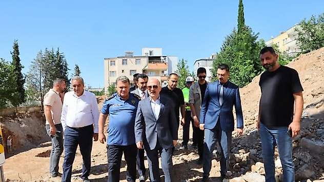 Vali Varol, Kahta polis merkezi amirliği hizmet binası inşaatını inceledi