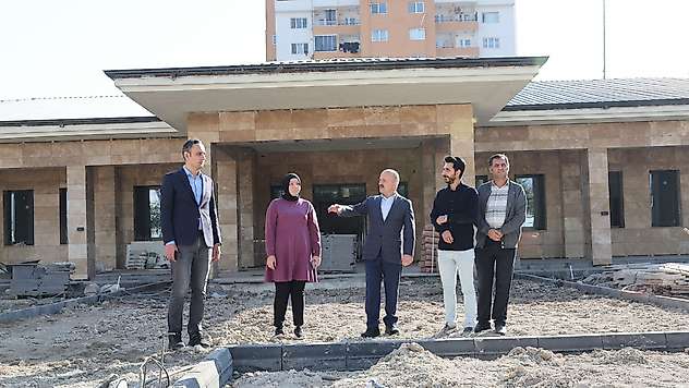 Vali Varol Meteoroloji Müdürlüğü binasında incelemelerde bulundu
